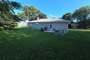 537 E Ronning Ave, Appleton, MN 56208 - Photo 2