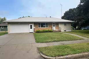 537 E Ronning Ave, Appleton, MN 56208 - Photo 1