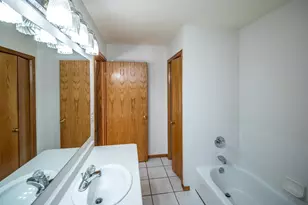 1408 McAndrews Rd E, Burnsville, MN 55337 - Photo 18