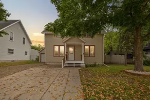 421 S Oak Ave, Owatonna, MN 55060 - Photo 2