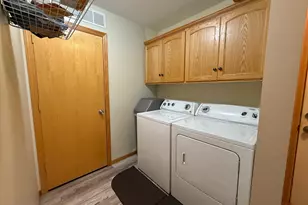 106 Glenshire Blvd S, Watkins, MN 55389 - Photo 14