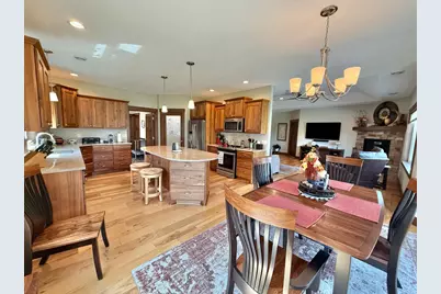 910 Lake Forest Circle, Detroit Lakes, MN 56501 - Photo 32