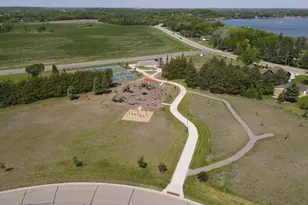 910 Lake Forest Cir, Detroit Lakes, MN 56501 - Photo 54