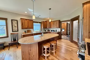 910 Lake Forest Cir, Detroit Lakes, MN 56501 - Photo 34