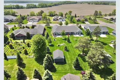 910 Lake Forest Circle, Detroit Lakes, MN 56501 - Photo 2