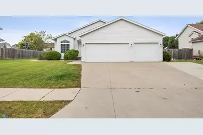3413 45th Avenue S, Fargo, ND 58104 - Photo 1