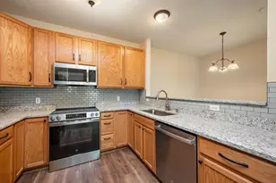 12727 College View Dr, Eden Prairie, MN 55347 - Photo 4