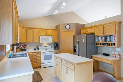 636 Ridgewood Lane, Delano, MN 55328 - Photo 10