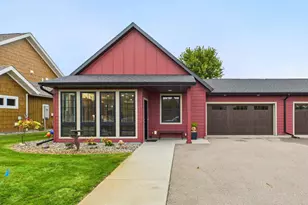 115 Colman Ct, Saint Joseph, MN 56374 - Photo 2