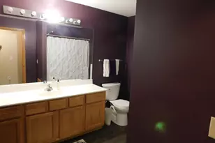 484 Hickory Ln N, Oakdale, MN 55128 - Photo 8