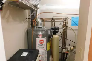 484 Hickory Ln N, Oakdale, MN 55128 - Photo 14