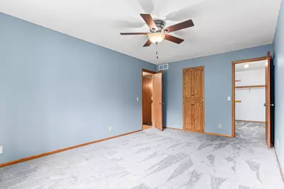 3329 Greenbrier Street, Vadnais Heights, MN 55127 - Photo 12