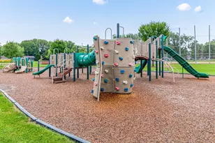 3329 Greenbrier St, Vadnais Heights, MN 55127 - Photo 22