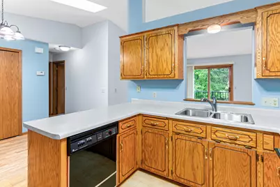 3329 Greenbrier Street, Vadnais Heights, MN 55127 - Photo 6