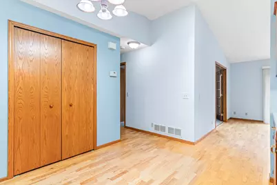 3329 Greenbrier Street, Vadnais Heights, MN 55127 - Photo 4