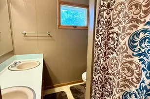 1010 Arnold Ave N, Thief River Falls, MN 56701 - Photo 10