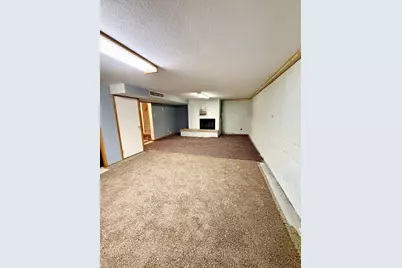 1010 Arnold Avenue N, Thief River Falls, MN 56701 - Photo 16