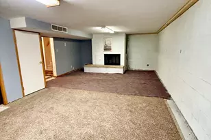 1010 Arnold Ave N, Thief River Falls, MN 56701 - Photo 16