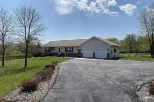 4490 29th St SE, Rochester, MN 55904 - Photo 4