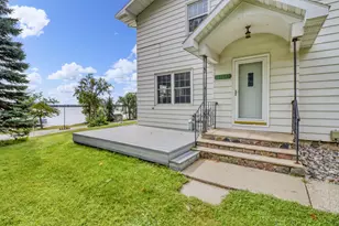 1104 W Lake Dr, Detroit Lakes, MN 56501 - Photo 16