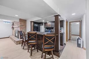 2212 5th St S, Moorhead, MN 56560 - Photo 34