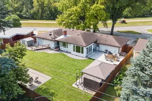 2212 5th St S, Moorhead, MN 56560 - Photo 2