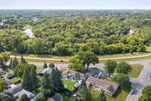 2212 5th St S, Moorhead, MN 56560 - Photo 8