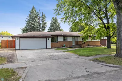 2212 5th Street S, Moorhead, MN 56560 - Photo 1