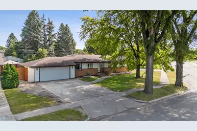 2212 5th Street S, Moorhead, MN 56560 - Photo 46