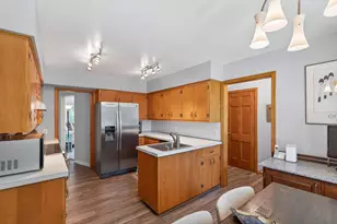 4730 Fairhills Rd E, Minnetonka, MN 55345 - Photo 14
