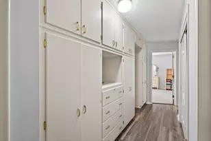 4730 Fairhills Rd E, Minnetonka, MN 55345 - Photo 18