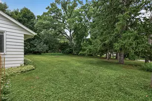 4730 Fairhills Rd E, Minnetonka, MN 55345 - Photo 52