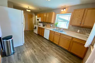 712 S 11th St, Montevideo, MN 56265 - Photo 30