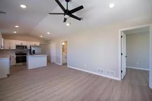 3111 Scotch Ln, Mankato, MN 56001 - Photo 6