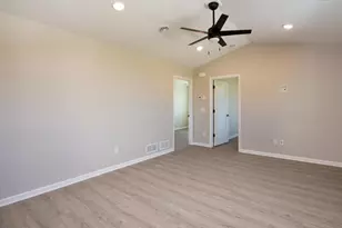 3111 Scotch Ln, Mankato, MN 56001 - Photo 4