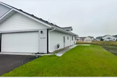 3109 Scotch Lane, Mankato, MN 56001 - Photo 2