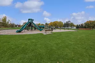 3323 Greenbrier St, Vadnais Heights, MN 55127 - Photo 10