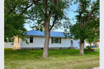 301 Superior Street, Milroy, MN 56263 - Photo 2