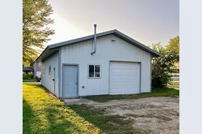 301 Superior Street, Milroy, MN 56263 - Photo 12