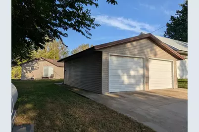 202 Hill Street, Russell, MN 56169 - Photo 4