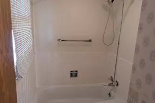 1608 Plainview Ln, Albert Lea, MN 56007 - Photo 12