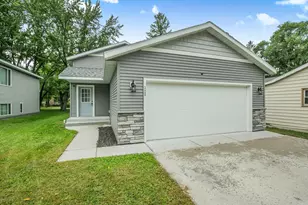 320 6th St S, Sauk Rapids, MN 56379 - Photo 1
