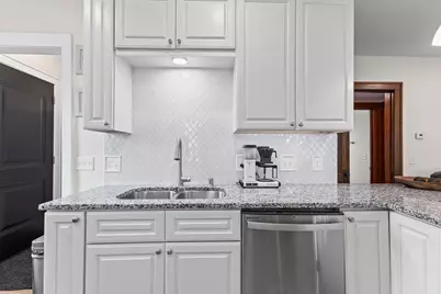 1470 Sherburne Avenue, Saint Paul, MN 55104 - Photo 8