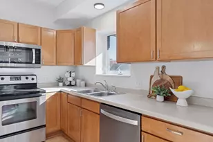 1800 Clinton Ave, Minneapolis, MN 55404 - Photo 4