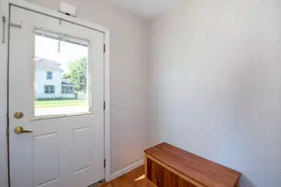 202 Silver St E, Mapleton, MN 56065 - Photo 2