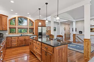 6040 Oakview Ct, Shorewood, MN 55331 - Photo 22