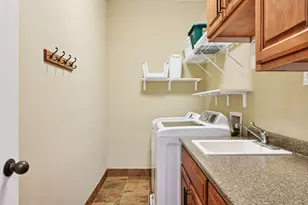 6040 Oakview Ct, Excelsior, MN 55331 - Photo 42