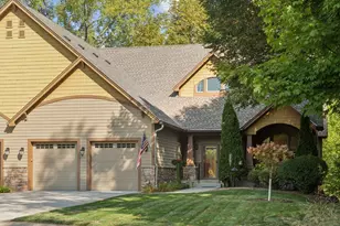 6040 Oakview Ct, Excelsior, MN 55331 - Photo 10