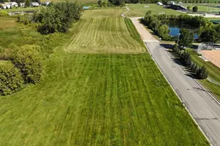 1801 Pryor Ave N, Glencoe, MN 55336 - Photo 2