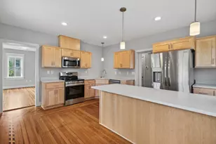 211 N Walnut St, Chaska, MN 55318 - Photo 12